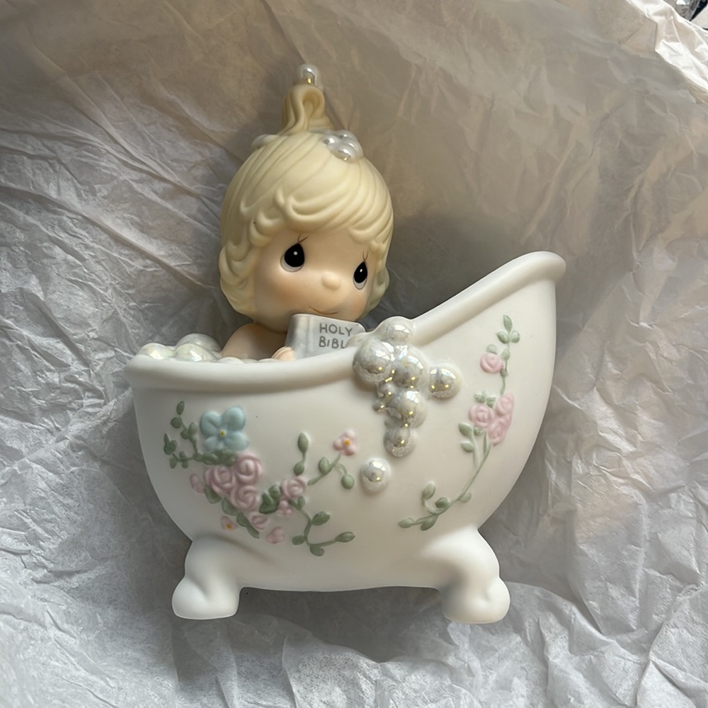 Precious Moments “He Cleansed My Soul” figurine